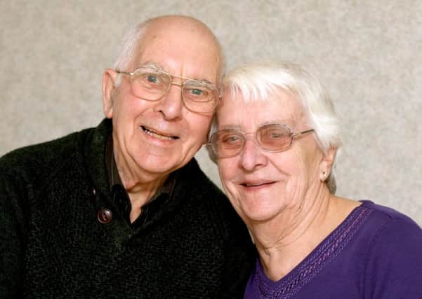 DM1616463a Ann and Don Kaye celebrate their 60th wedding anniversary