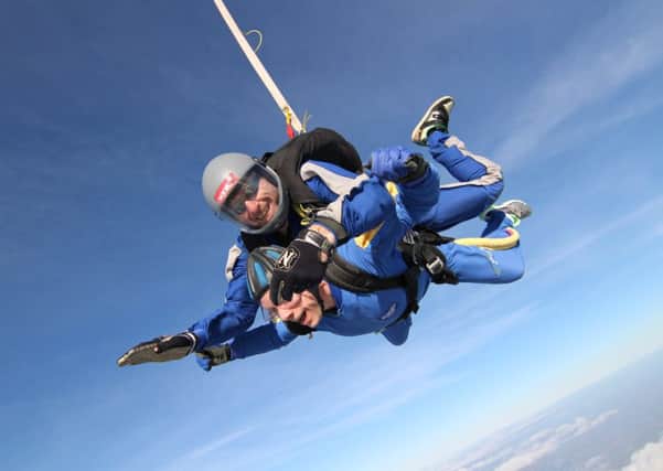 Daredevil dad Andrew Daniels skydiving to raise cash for Muscular Dystrophy SUS-160330-115631001