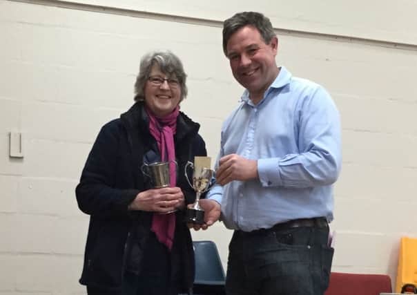 MP Jeremy Quin presenting the cups to Chris Hart SUS-160704-140229001