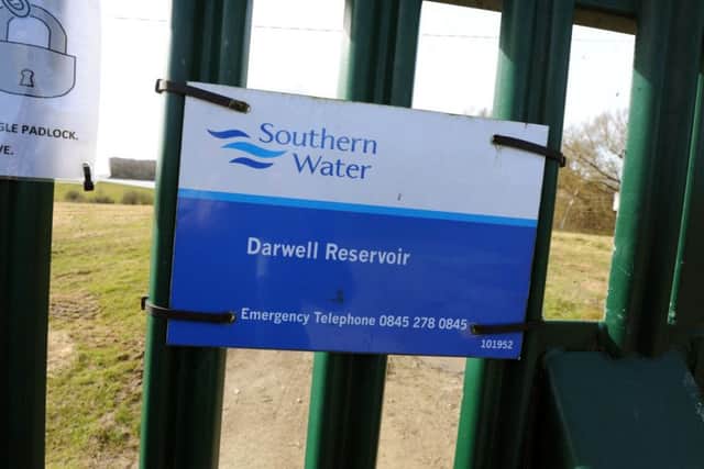Darwell Reservoir SUS-160330-105036001