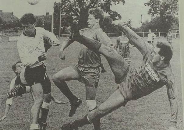Paul Strangeman tackling Peter O'Sullivan in 1988