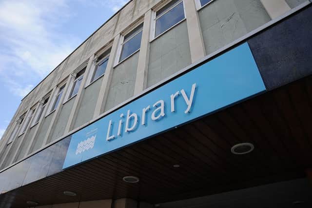 Eastbourne Library SUS-151109-090112001