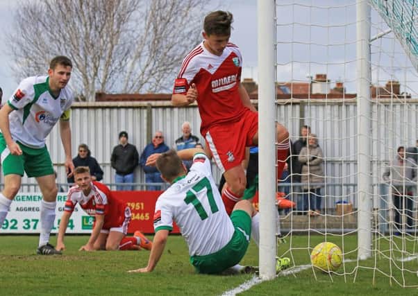 Sub Ollie Pearce scores against Leatherhead / Picture by Tim Hale