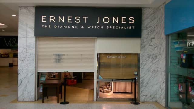 Thieves smashed the front window of Ernest Jones before taking stock worth up to Â£100,000. SUS-160418-122830001