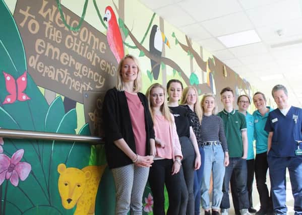 Sussex Downs College students support Rockinghorse SUS-160422-111340001