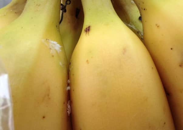 'White marks' spotted on the bananas