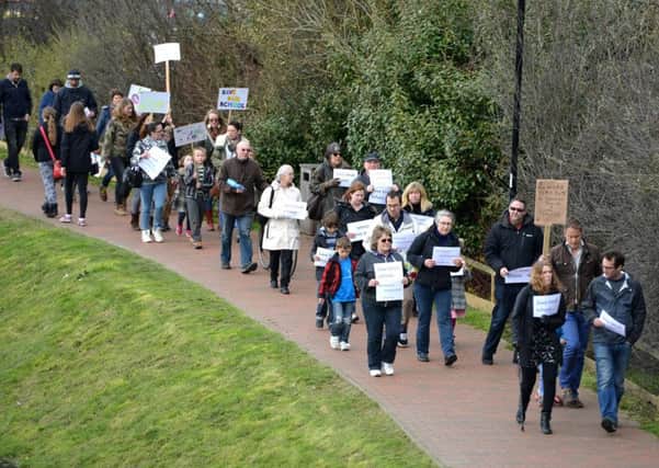 March to demonstrate against Pells and Rodmell schools closing SUS-161004-224302008