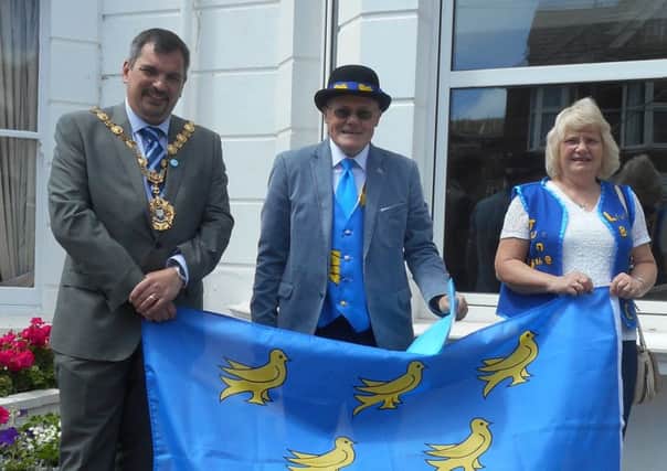 Paul Lendon, organiser, with mayor Simon Elford and Libby Powell. Picture by Margaret Garcia