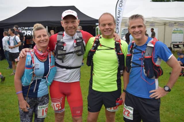 The runners poised to take on the SDW100 (courtesy: Jon Lavis) vLkeFftrKm-Ie-CNJQS3