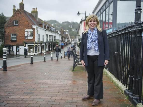 Maria Caulfield MP in Lewes SUS-160107-095712001