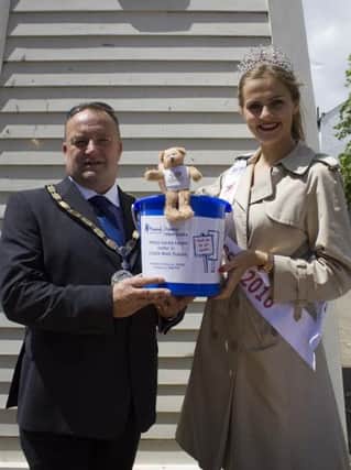 Miss Sussex and the Mayor fundraising for Coastal West Sussex MIND

Picture: Andy T Lee