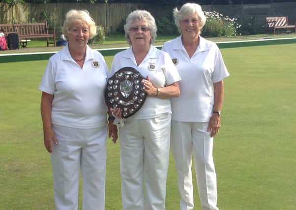 Balcombe ladies with their trophy SUS-160808-220756002