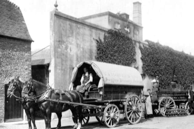 Outside Constables Brewery in Queen Street, early 1900s