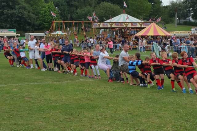 Heath minis and parents showed their strength in the tug of war