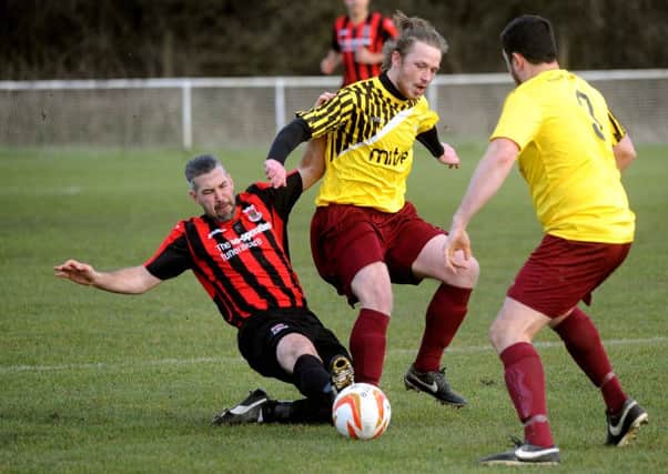 Football, Southern Combination League Division One: Oakwood v Little Common. Darren Tidey. Pic Steve Robards 05-03-16 SR1607717 - Jamie Crone (yellow shirt, facing camera) SUS-161203-130104002