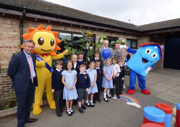 South Bersted CE Primary School has won the 2016 Glyn-Jones sunflower competition