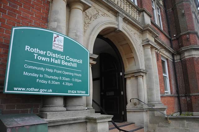 Bexhill Town Hall SUS-160623-112311001