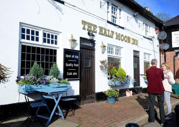 Half Moon Pub in Balcombe. Pic Steve Robards  SR1631278 SUS-161023-123443001