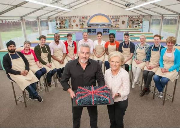 Mary Berry, Paul Hollywood and the Great British Bake Off contestants SUS-161024-133804001