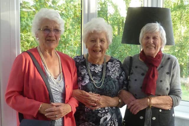 Beryl Robinson with her two bridesmaids, Gloria Williams nÃ©e Robinson and Eileen Furness nÃ©e Reid