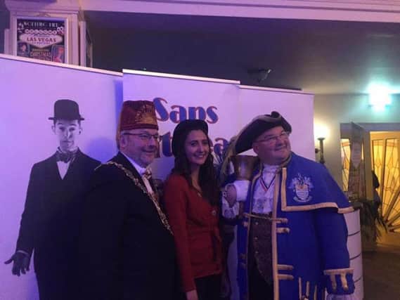 The Mayor wearing a fez  with Olga Babijtchouk and the Town Crier