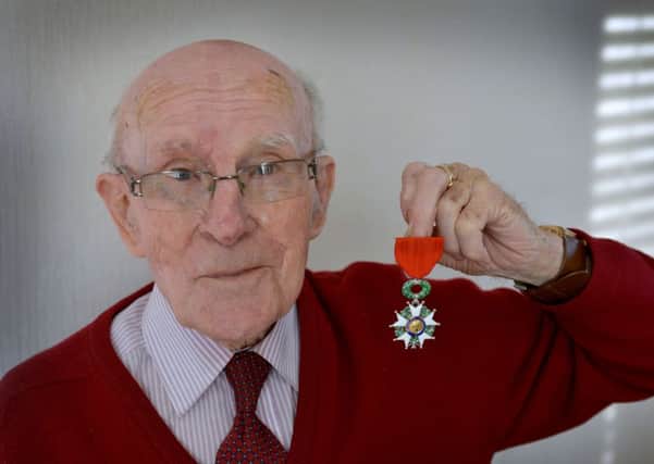 Robert Ball awarded the Legion d'Honneur for his part in the D-Day landings, SUS-160612-151611001