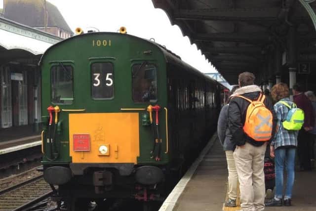 Heritage diesel train at Bexhill station SUS-161231-121857001