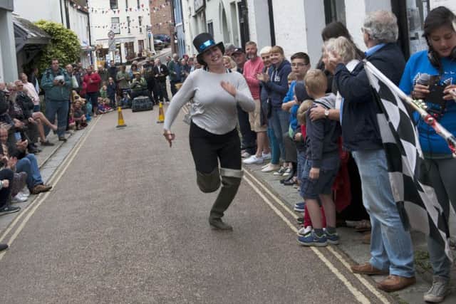 Hastings Old Town Carnival Week 2016. Seaboot Race. Photo by Frank Copper. SUS-160208-082253001