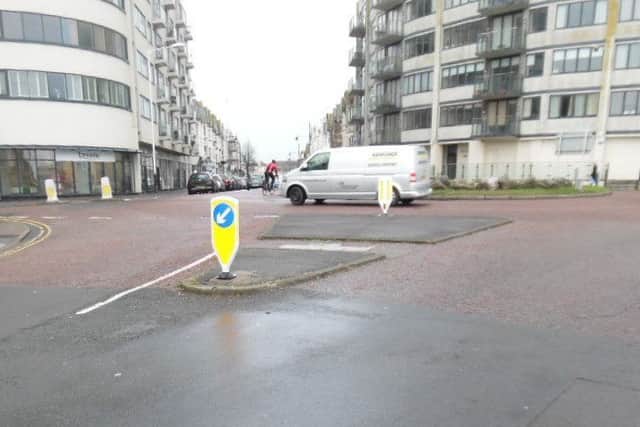 The standard reflective bollards used on Sackville Road roundabout. Photo courtesy of Bexhill Alliance SUS-170119-105144001