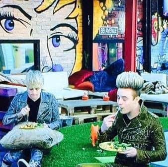 Jedward eating off Greentones plates in the Big Brother House SUS-170302-114433001