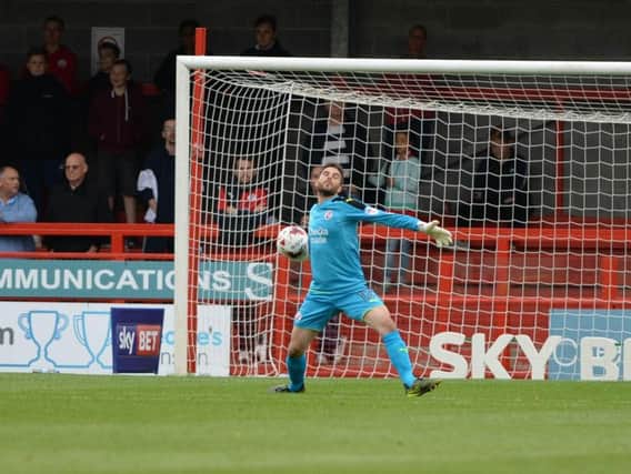Crawley Town goalkeeper Glenn Morris wants to see Reds bounce back. 
Picture by Steve Robards
