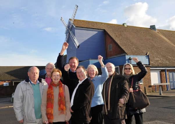 L50354H13-WindmillReopens

Windmill Cinema re-opens its doors to the public.  Pictured are the volunteers from the cinema club who protested against the closure. Littlehampton. ENGSUS00120130912164414