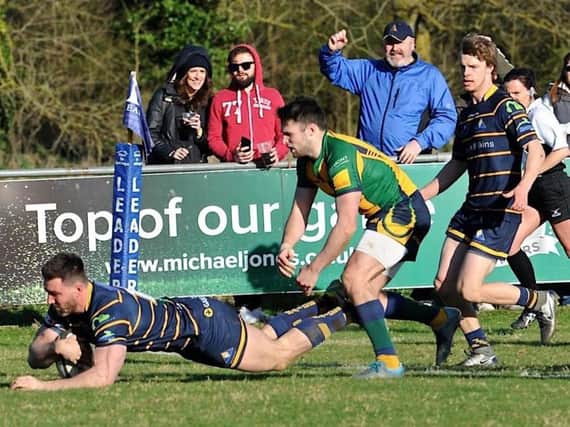 Finlay Coxon-Smith touches down Raiders losing bonus-point fourth try on Saturday. Picture by Stephen Goodger