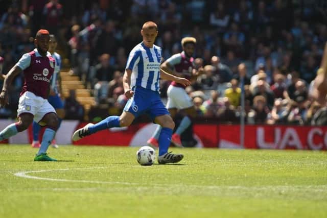 Brighton & Hove Albion's Steve Sidwell in action against Aston Villa. Picture by PW Sporting Pics