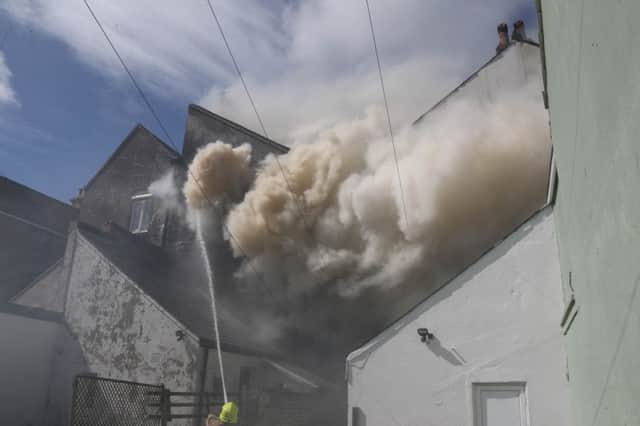 Rowlands Road fire. Picture by Eddie Mitchell. SUS-170520-171755001