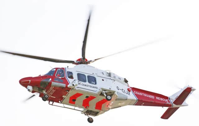 Coastguard helicopter SUS-170406-085455001