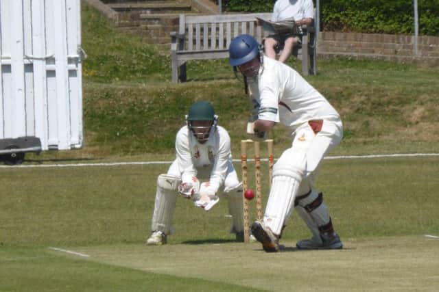 Hastings Priory II v Steyning cricket action - Ed Lamb batting for Steyning SUS-170618-115622002