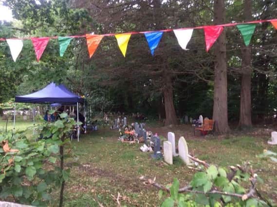The fete in the churchyard
