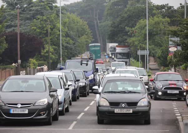 Traffic on the A27 Worthing, Grove Lodge. Picture by Eddie Mitchell SUS-170719-100408001