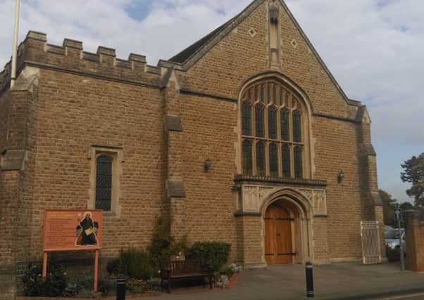 St John the Evangelist Catholic Church, Horsham SUS-140210-162856001