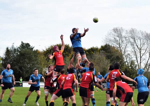 Nick Bloun soars in the lineout for Chichester / Picture by Michael Clayden