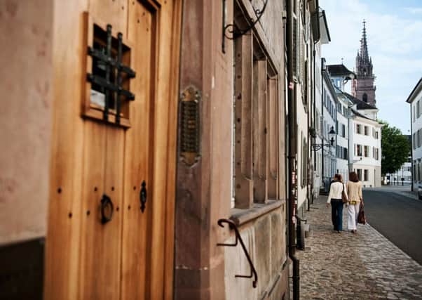 The old city of Basel invites you to a stroll. Copyright: Switzerland Tourism. Photo: swiss-image.ch/Gian Marco Castelberg & Maurice Haas