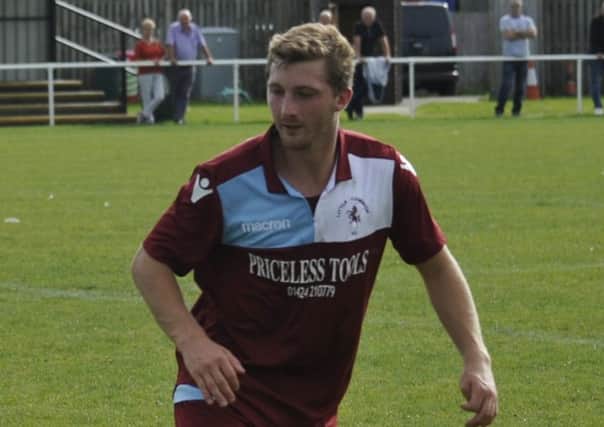 Adam Smith's second goal of the season earned Little Common a last gasp 2-1 victory away to Selsey.