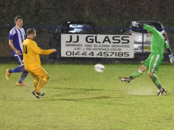 It was a wet night at Hanbury Stadium. Picture by Grahame Lehkyj